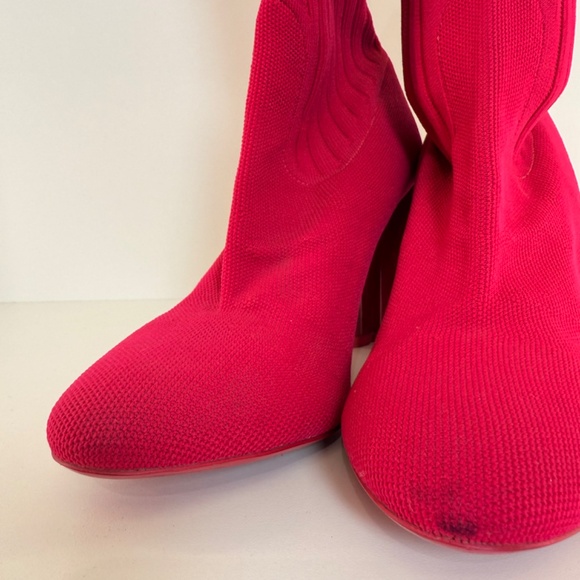 PRE OWNED LOUIS VUITTON SIZE 38.5 FUCHSIA SOCK SHOE BOOT - Picture 2 of 6